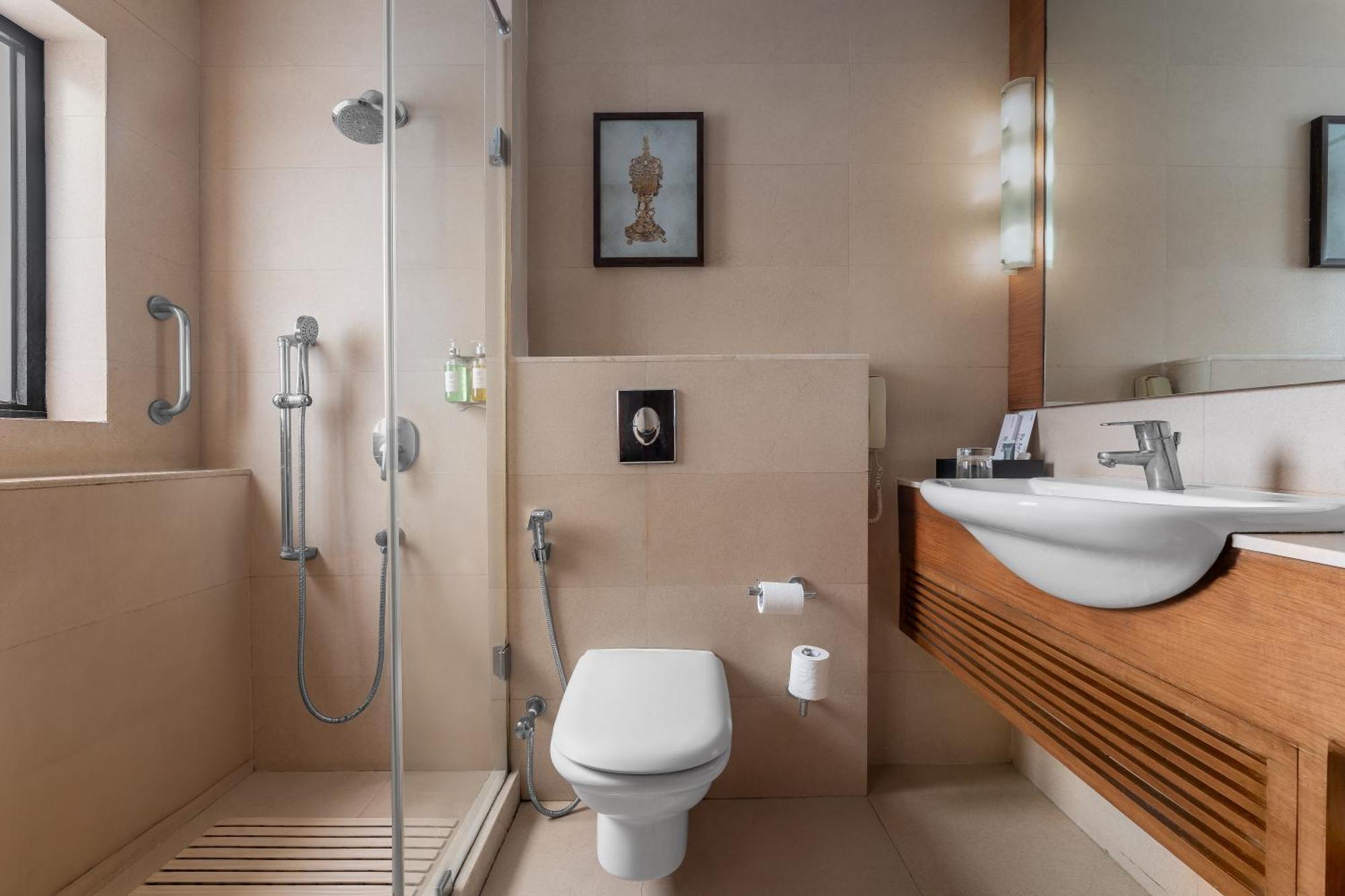 The Astor Hotel Колката Екстериор снимка